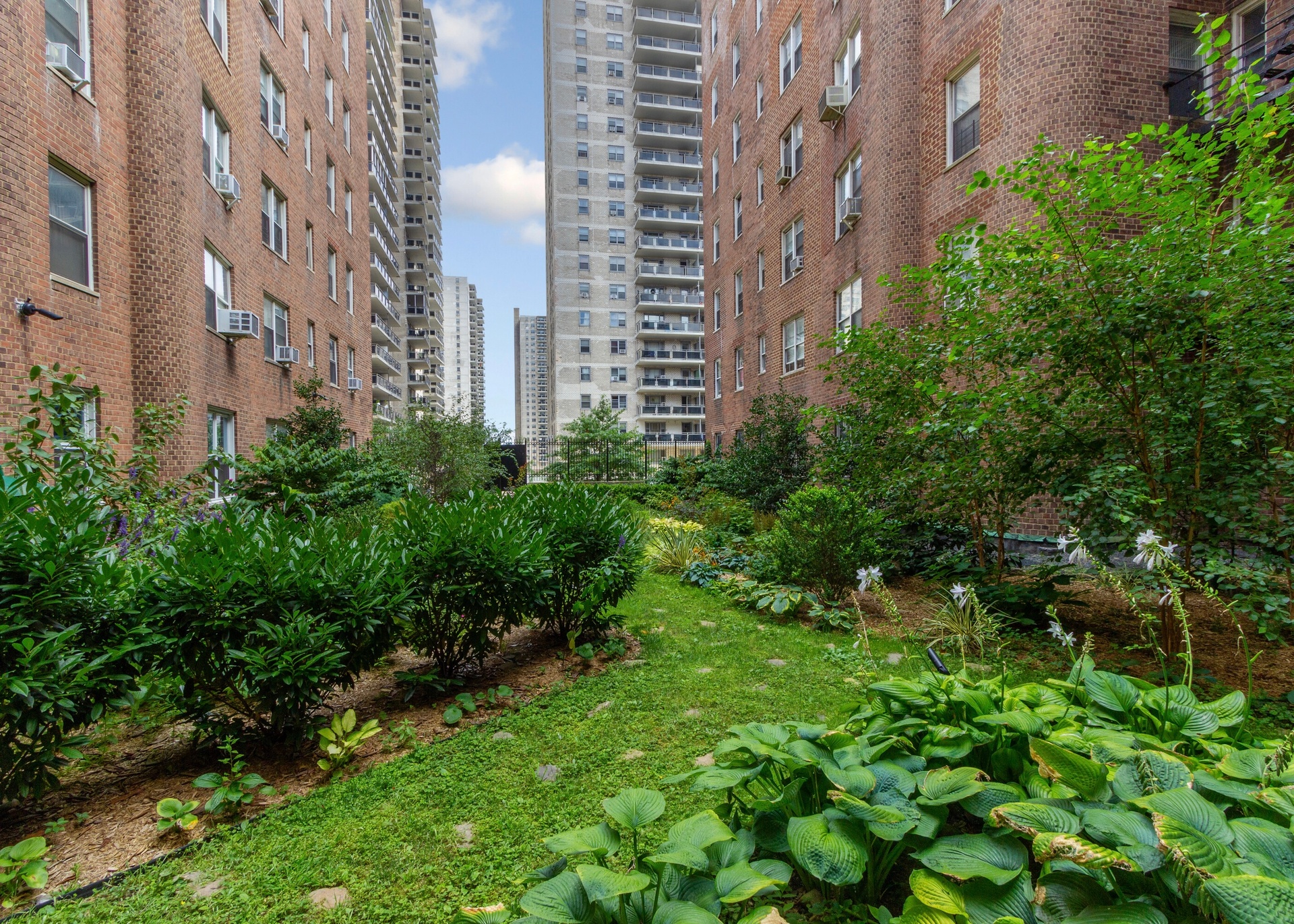 800 Grand Concourse 3-RS