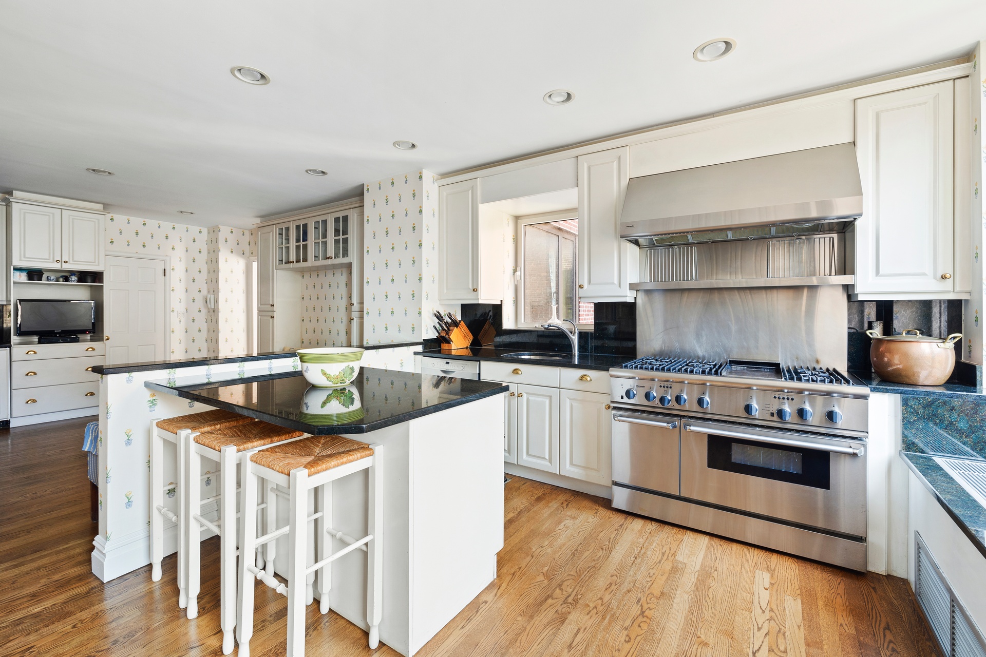 333 E 57th Street 6-A