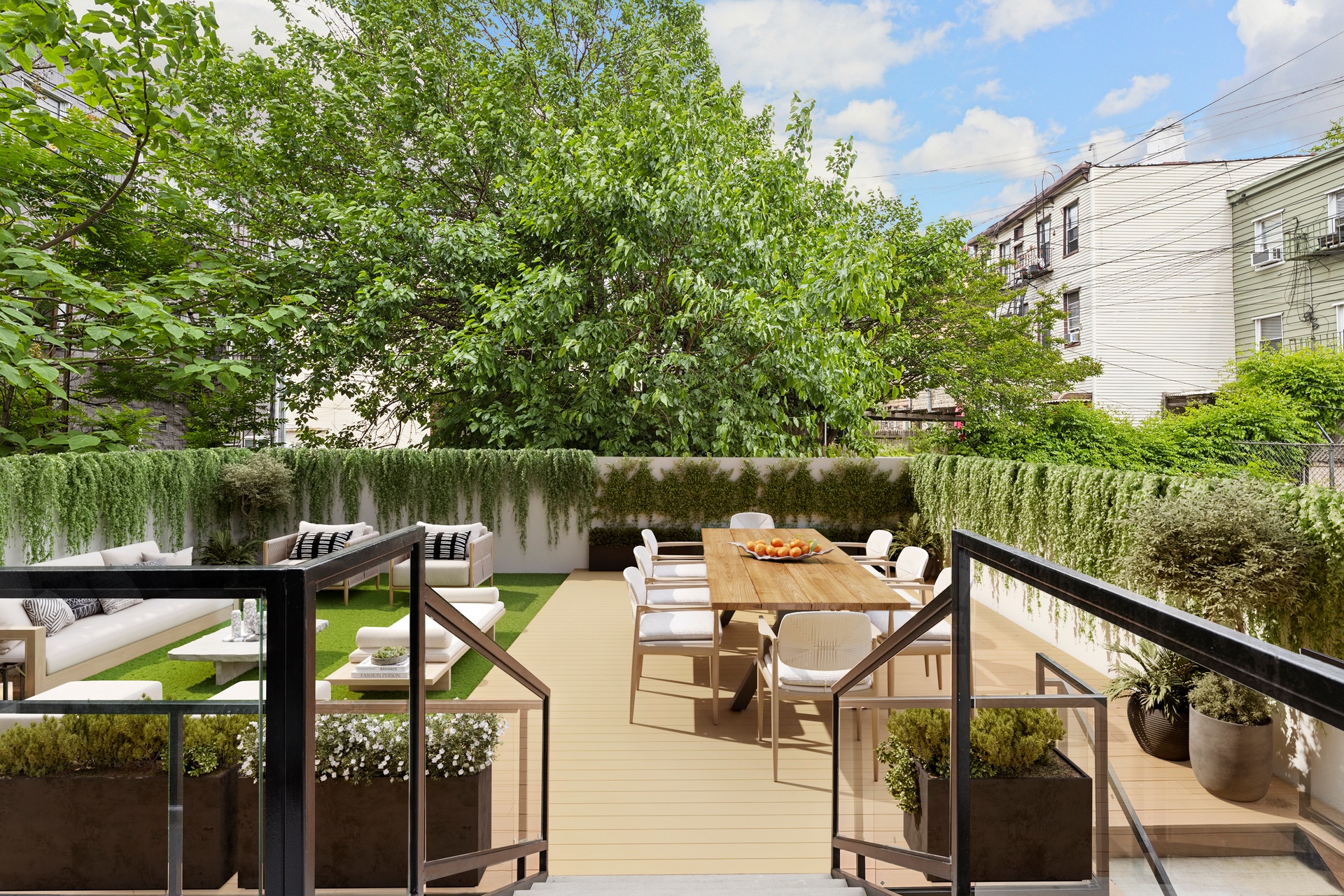 390 Manhattan Avenue Garden