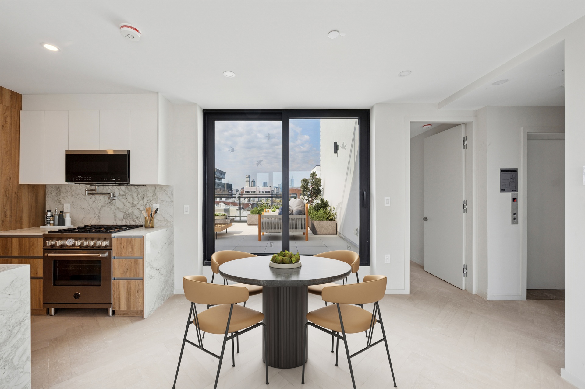 390 Manhattan Avenue Residence 5