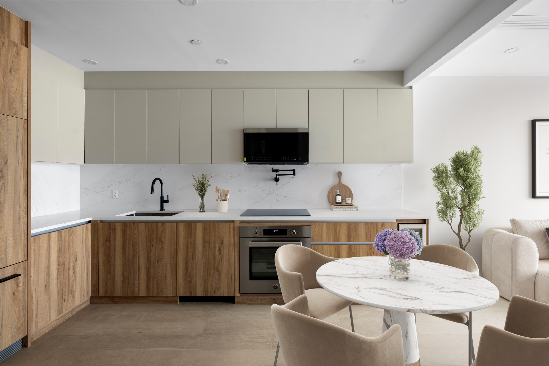 223 Frost Street Garden