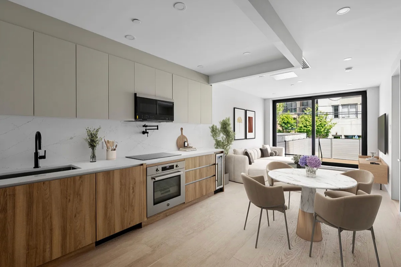 223 Frost Street Garden