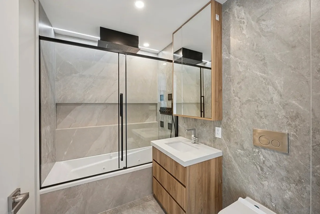 390 Manhattan Avenue Unit 3