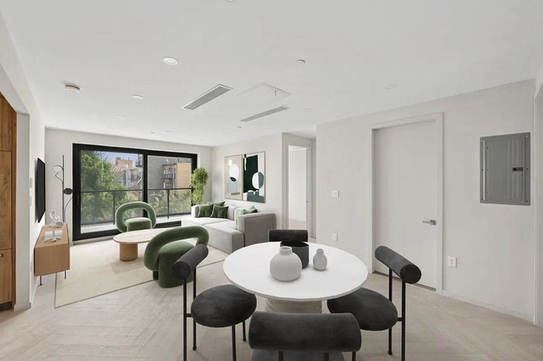 390 Manhattan Avenue Unit 3