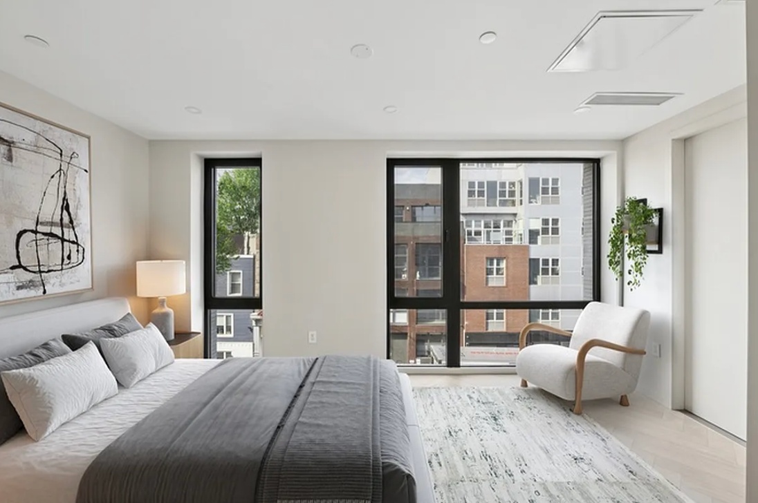 390 Manhattan Avenue Unit 3