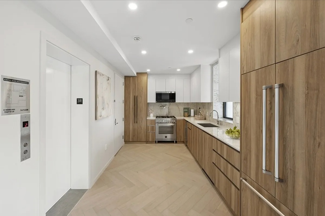 390 Manhattan Avenue Unit 3