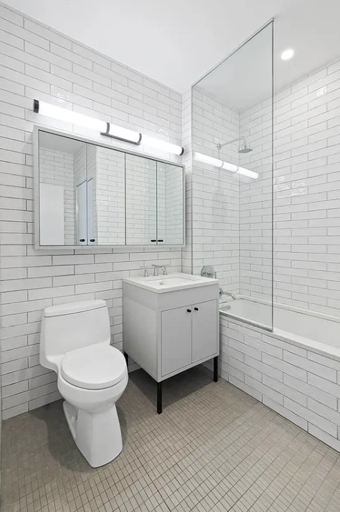 184 Kent Avenue A-315