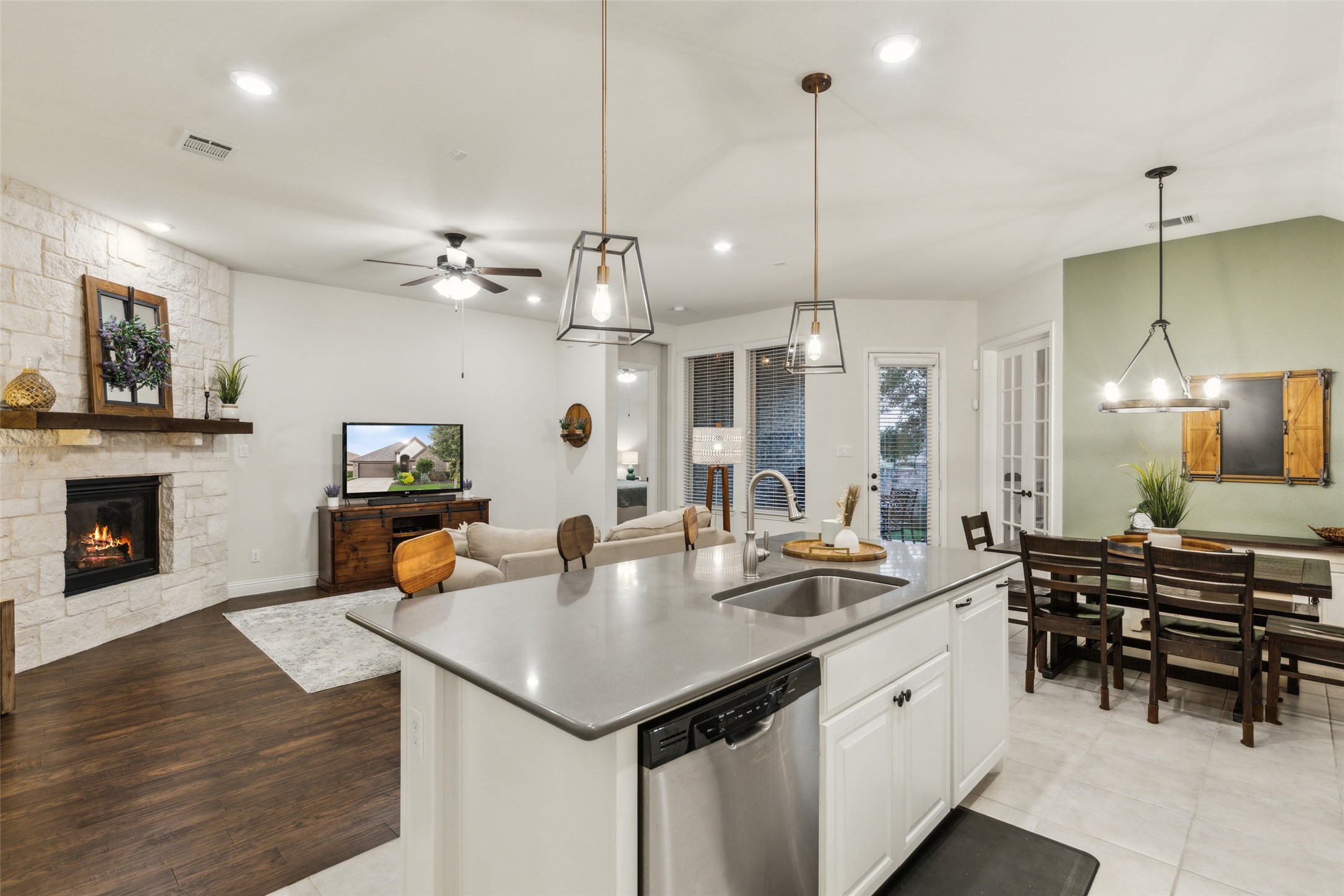 10113 Warberry Trail
