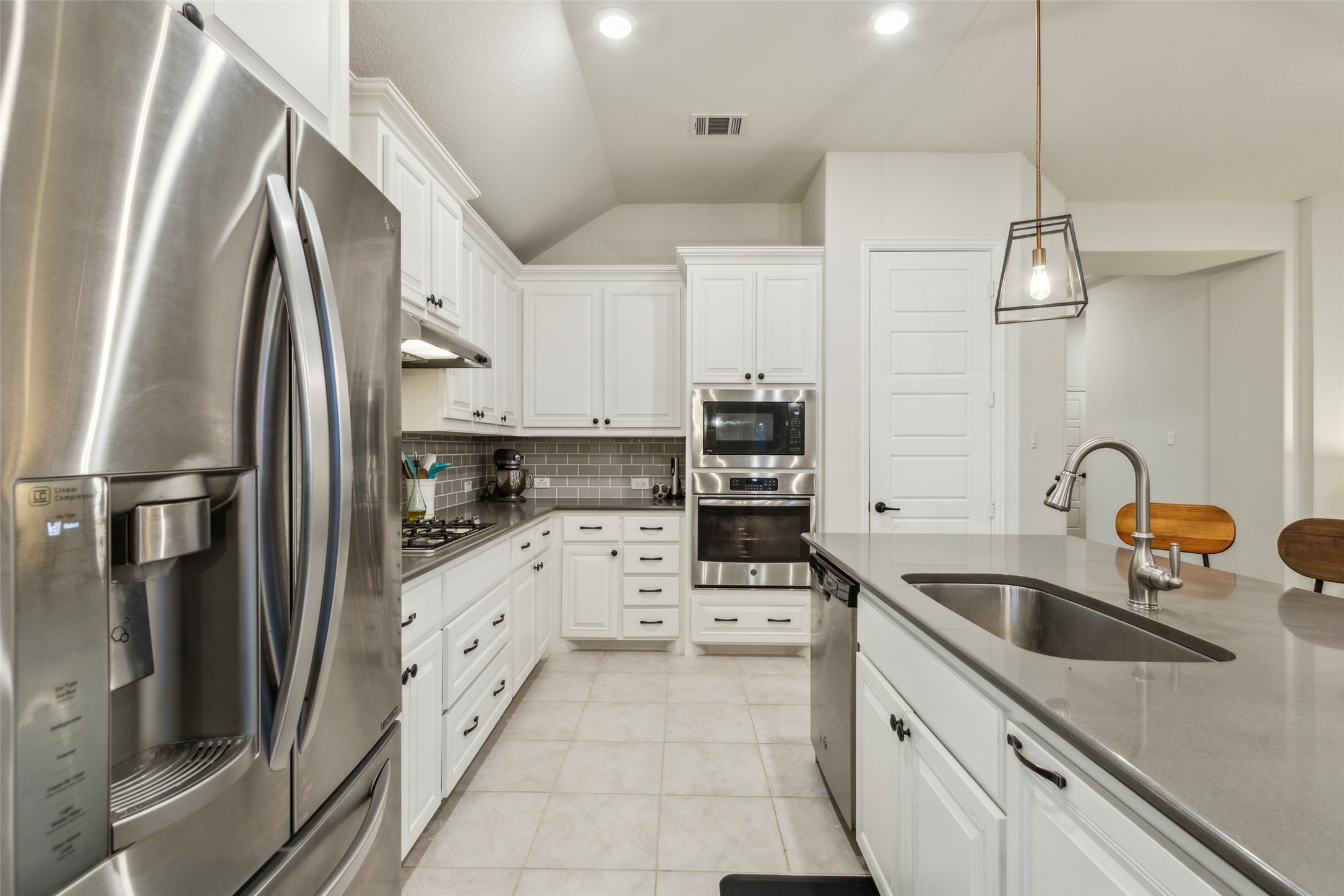 10113 Warberry Trail