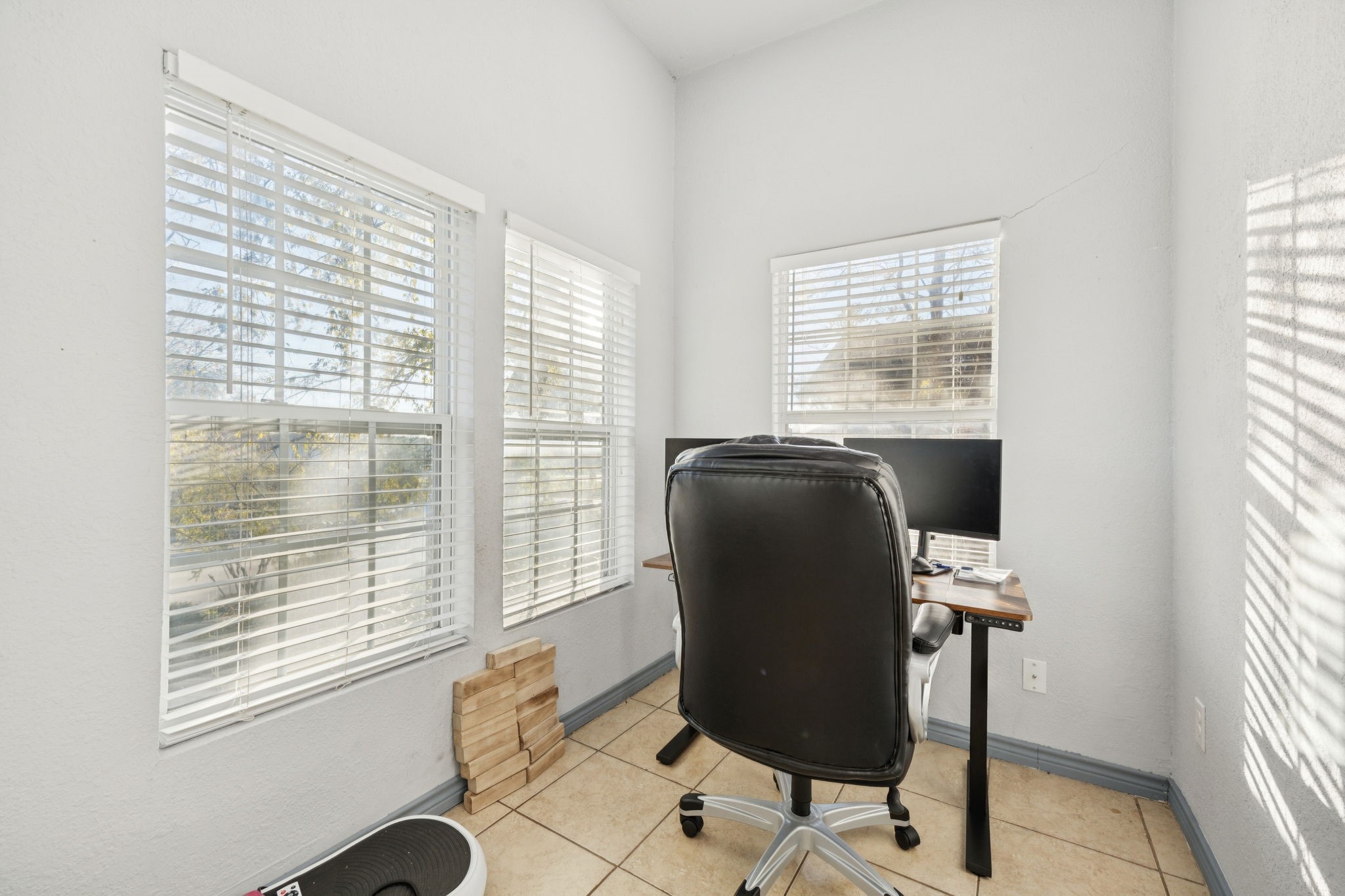 2903 Mount Vernon Avenue