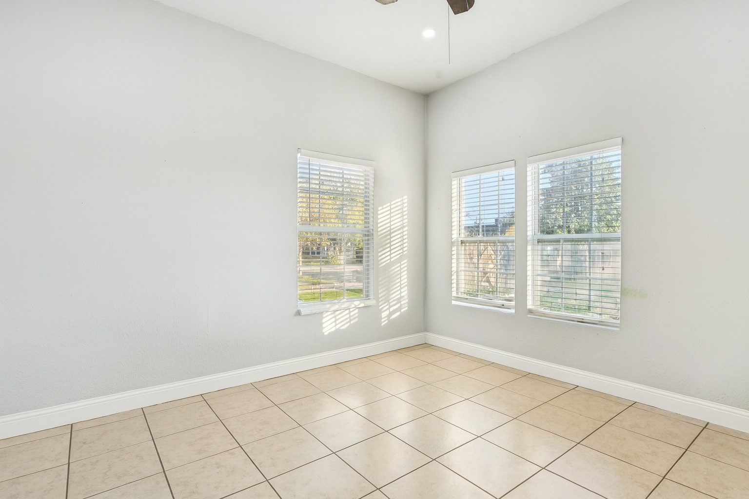 2903 Mount Vernon Avenue