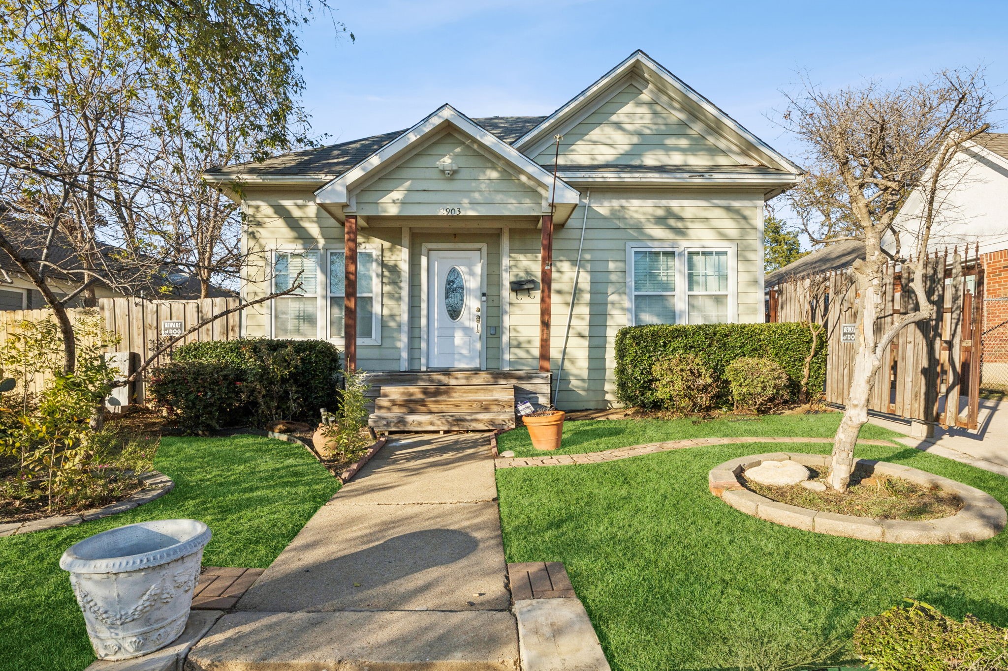 2903 Mount Vernon Avenue