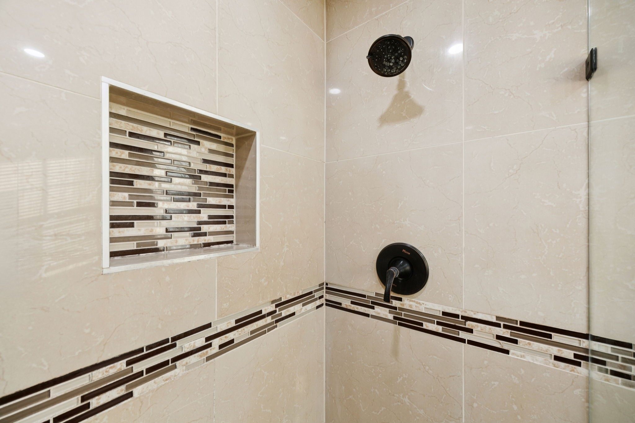 2903 Mount Vernon Avenue