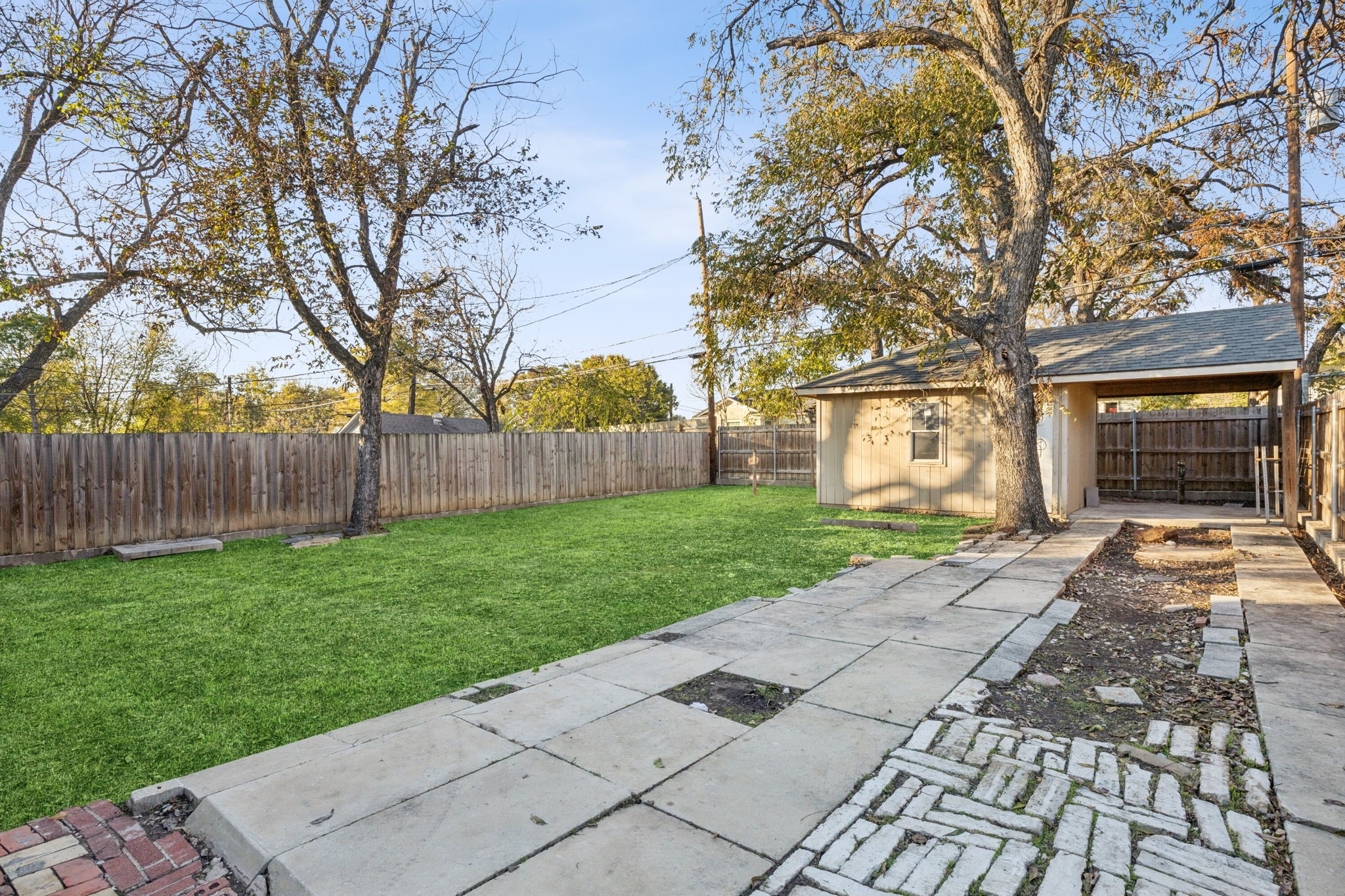 2903 Mount Vernon Avenue