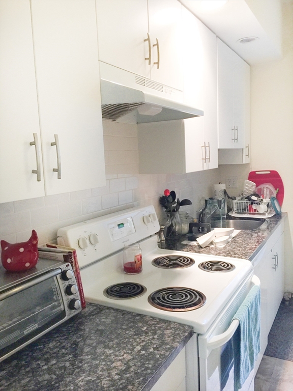 1386 Beacon # 5
