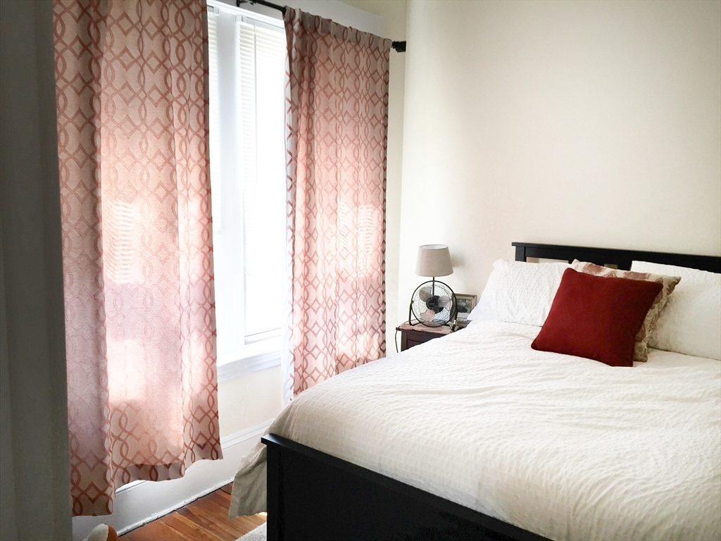 1386 Beacon # 5