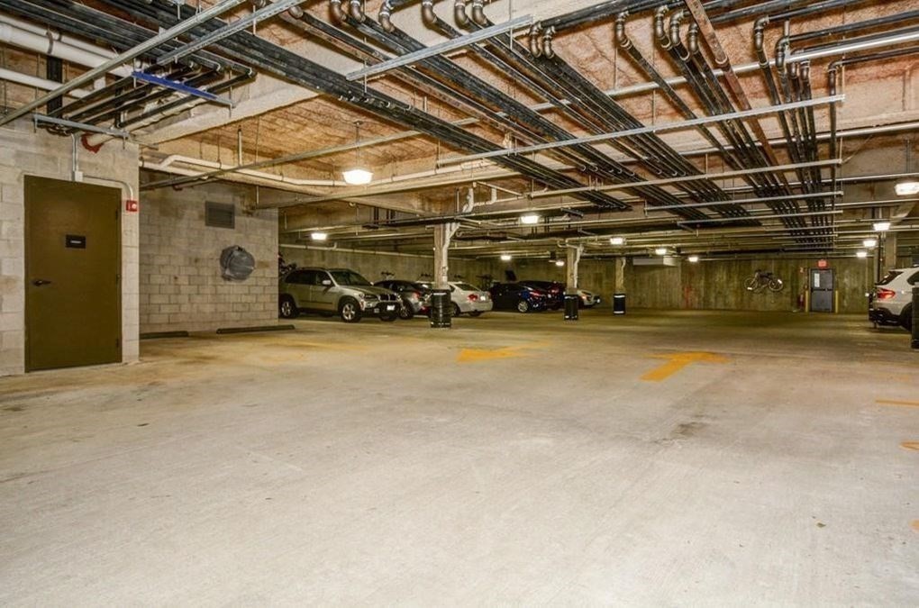 1501 Commonwealth Ave # 305