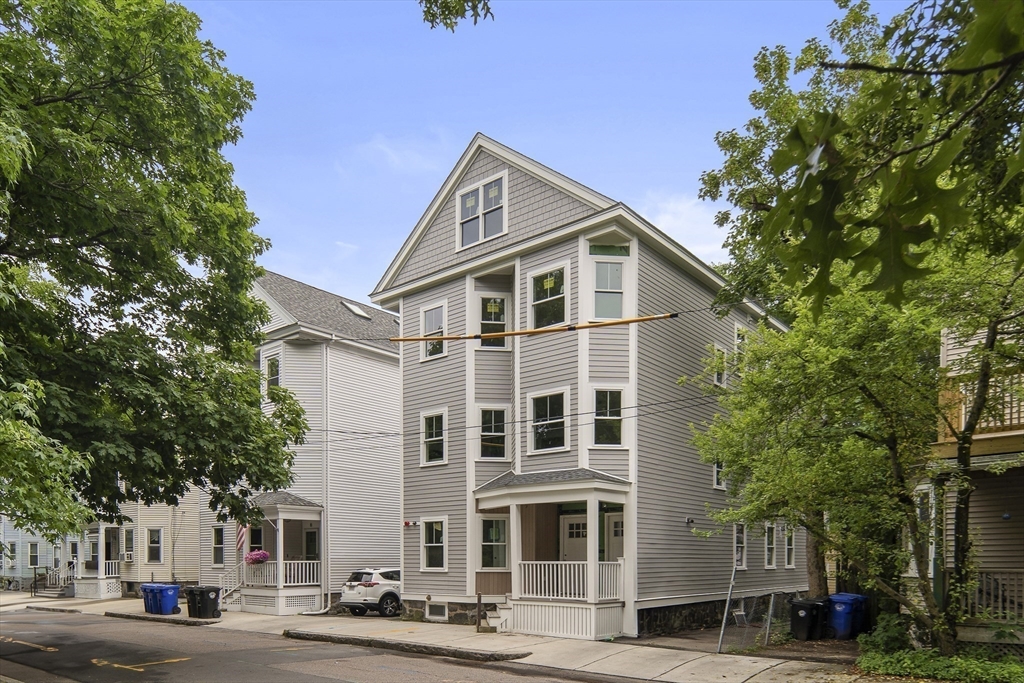 12-14 Edwin St # 1