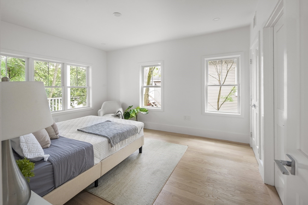 12-14 Edwin St # 1