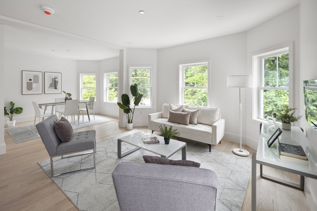 12-14 Edwin St # 1