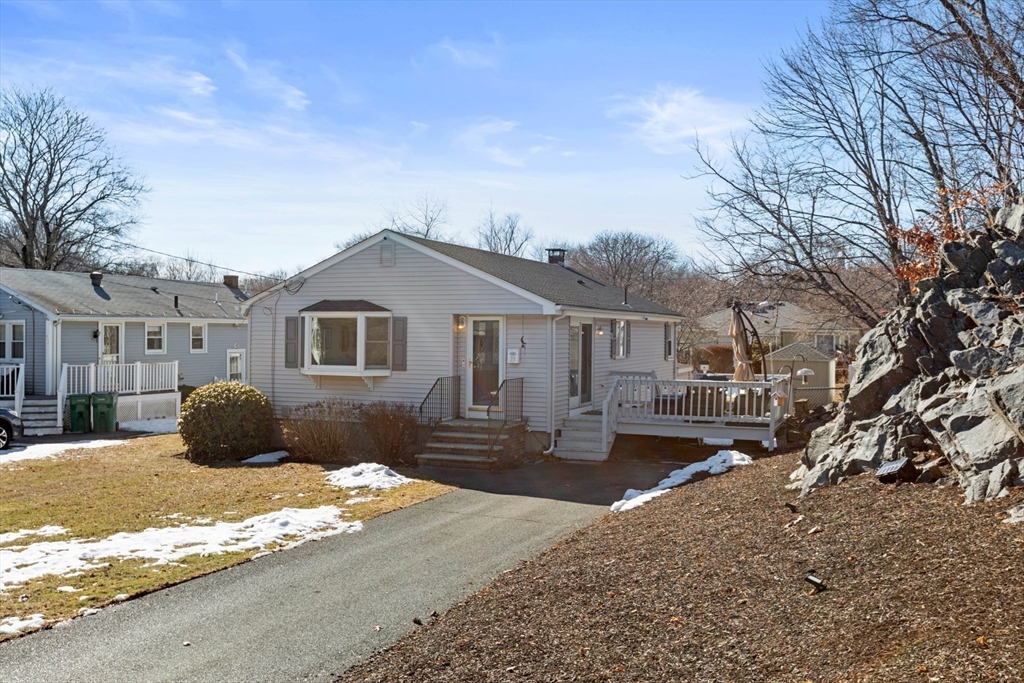 33 Bickford St