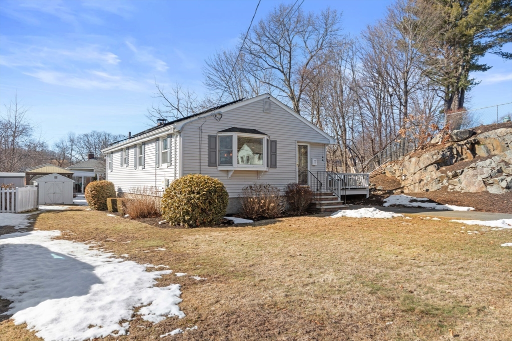 33 Bickford St