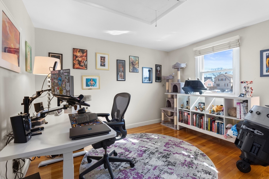 33 Bickford St