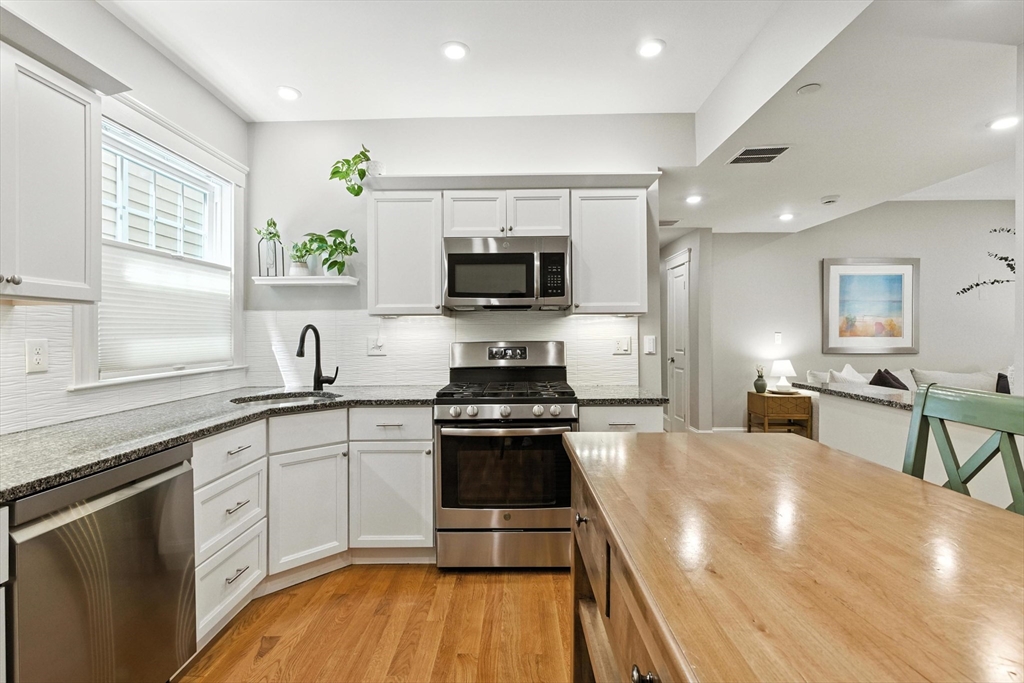 227 Centre St # 1
