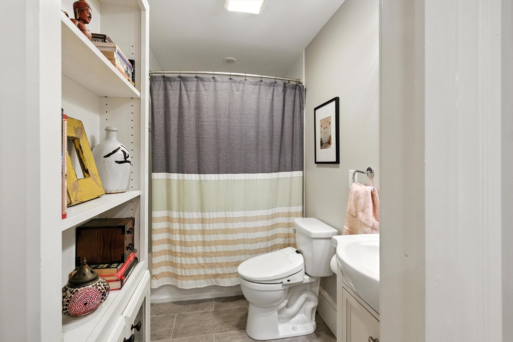 227 Centre St # 1