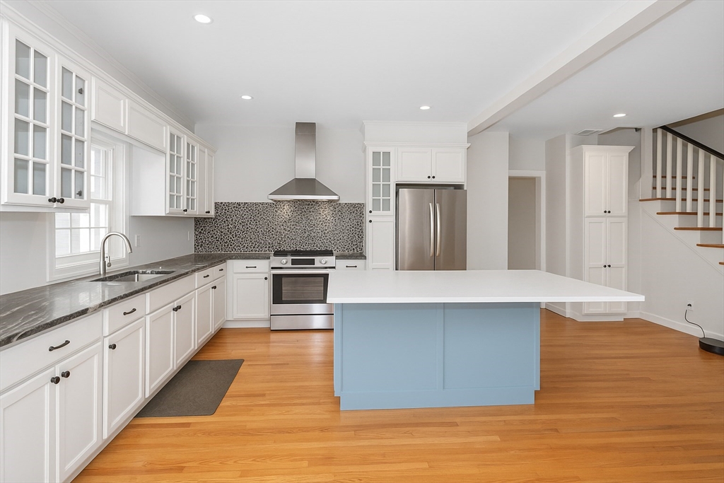 6 Edgehill Rd
