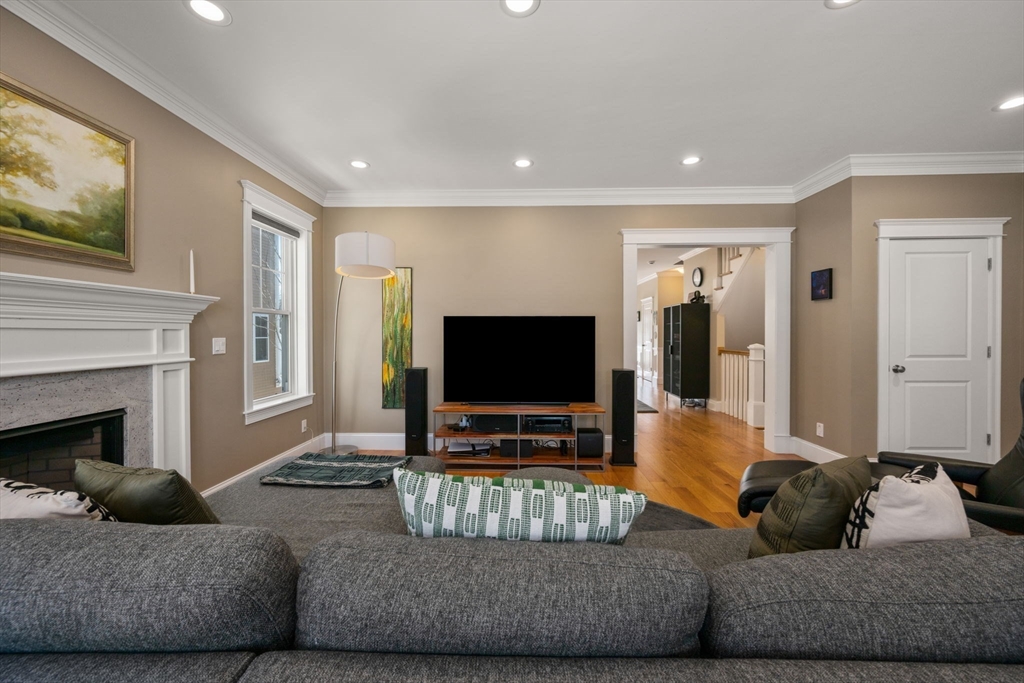 40 Grove St # 1