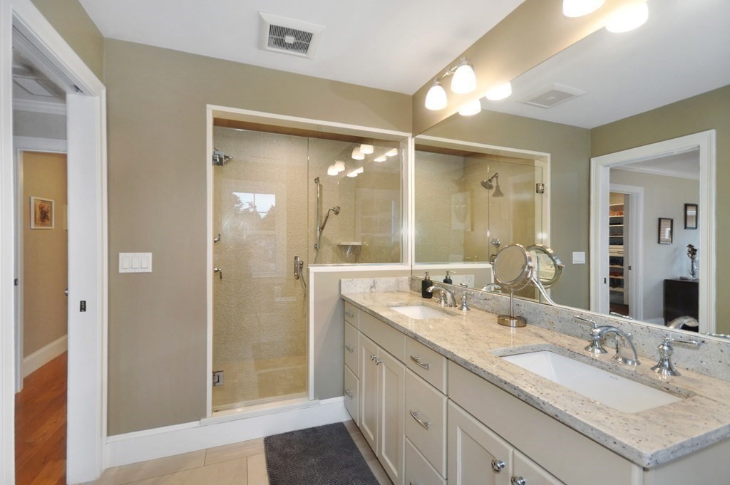 40 Grove St # 1