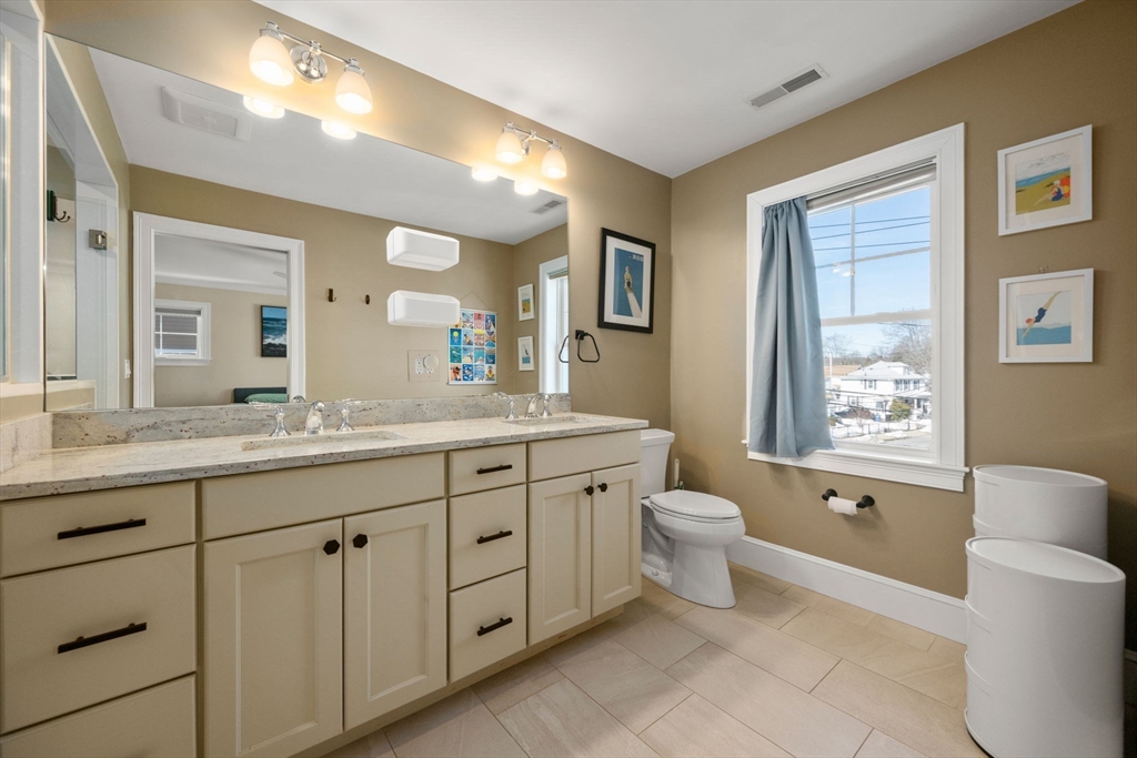 40 Grove St # 1