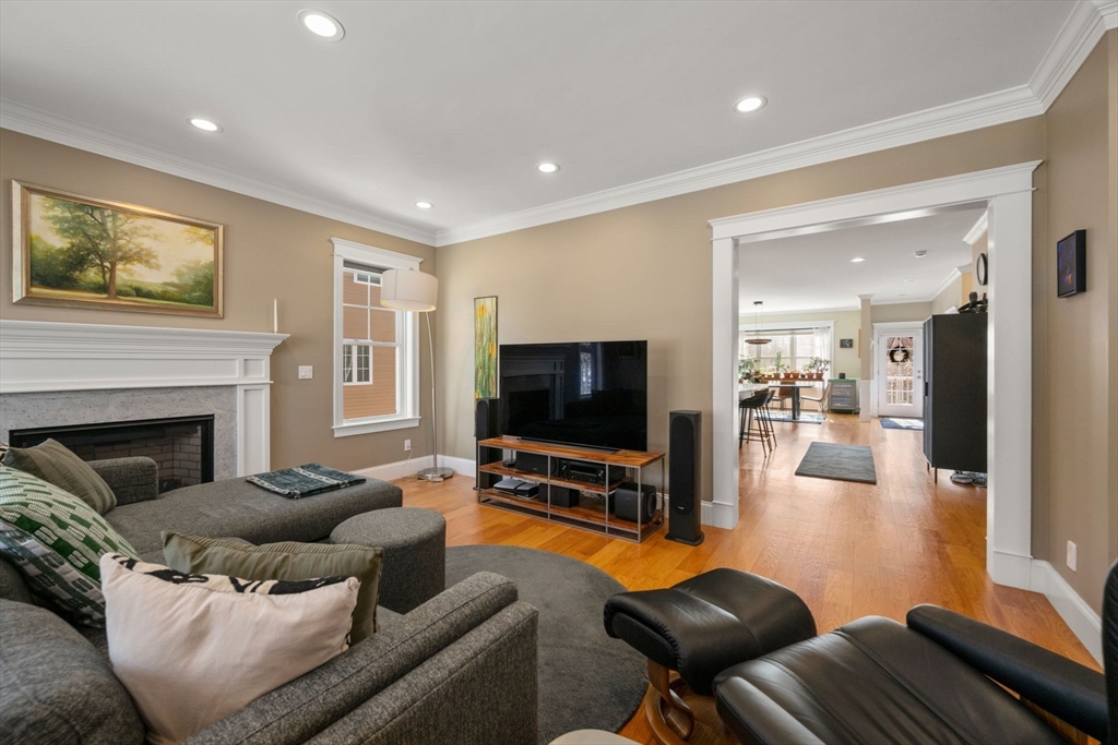 40 Grove St # 1