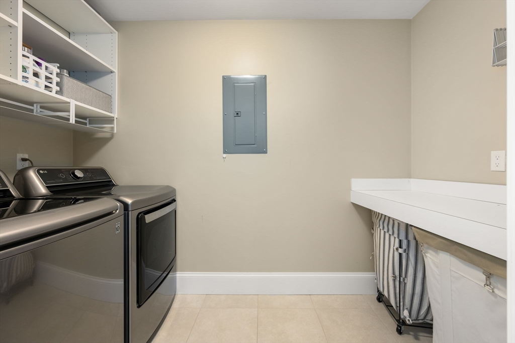 40 Grove St # 1