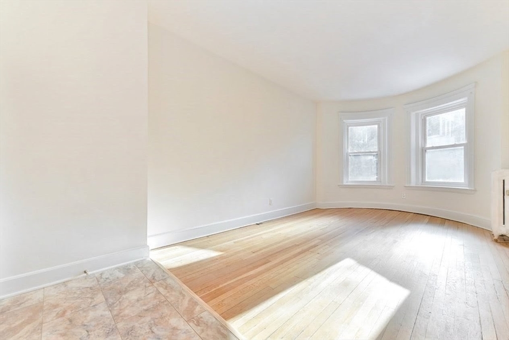 36 Winchester St # 2
