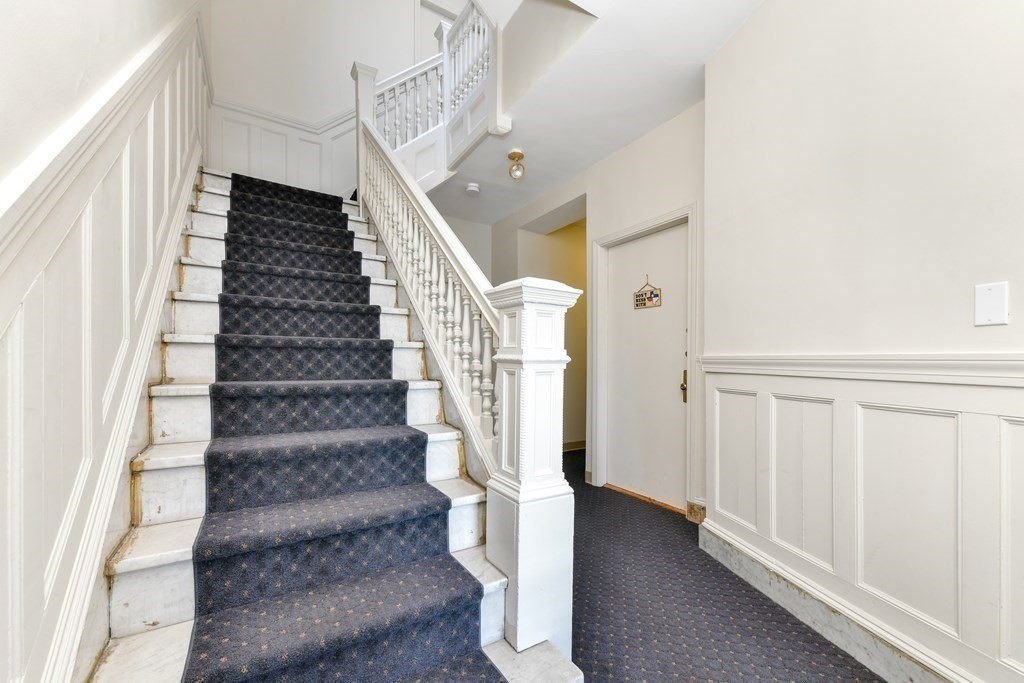 36 Winchester St # 2