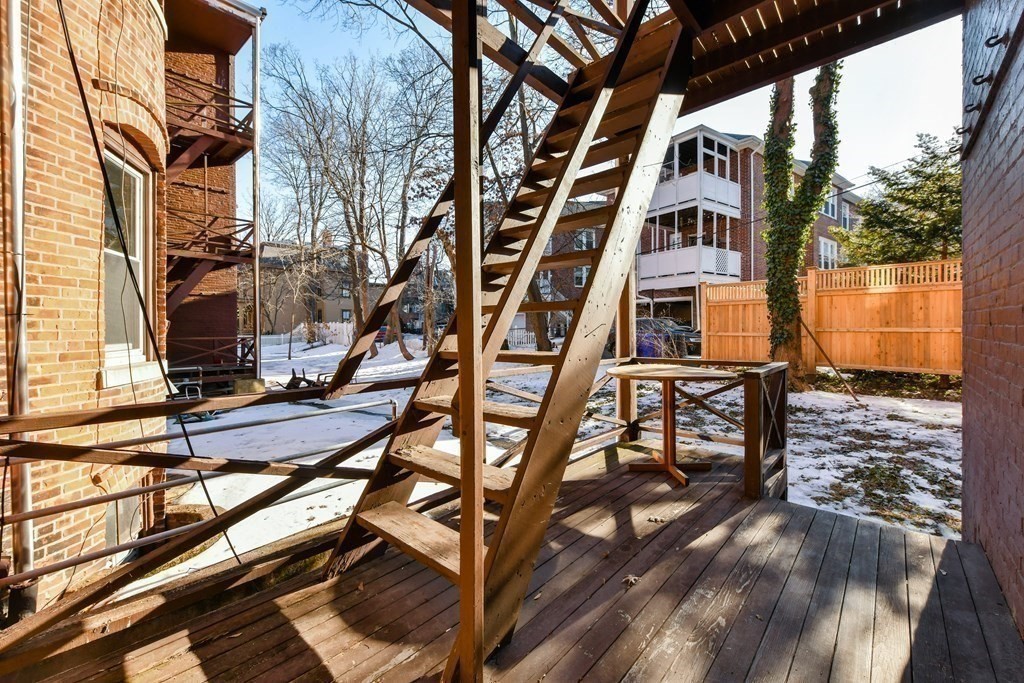 36 Winchester St # 2