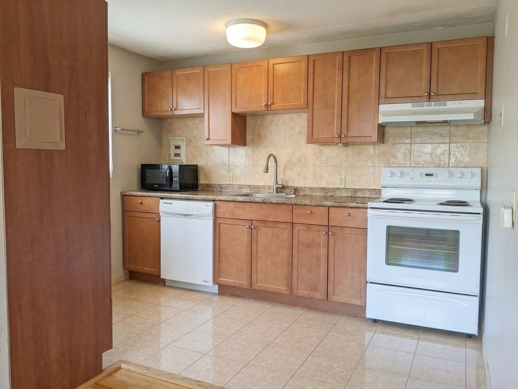 245 Kelton St # 22