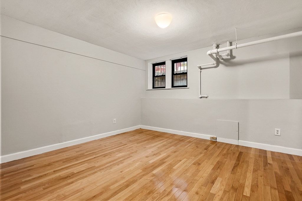 1400 Commonwealth Ave # 2