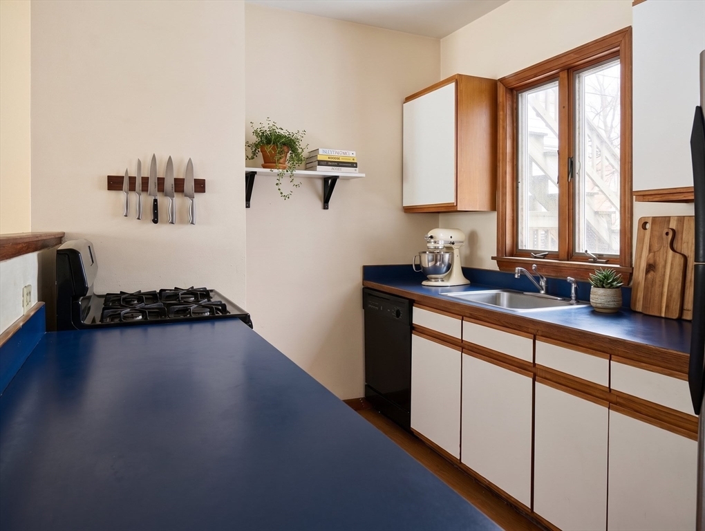 1 Glover Ct # 1