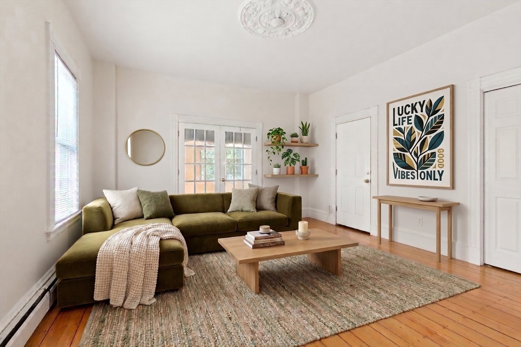 547 Broadway # 1