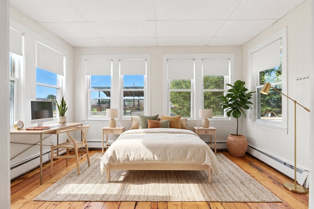 547 Broadway # 1