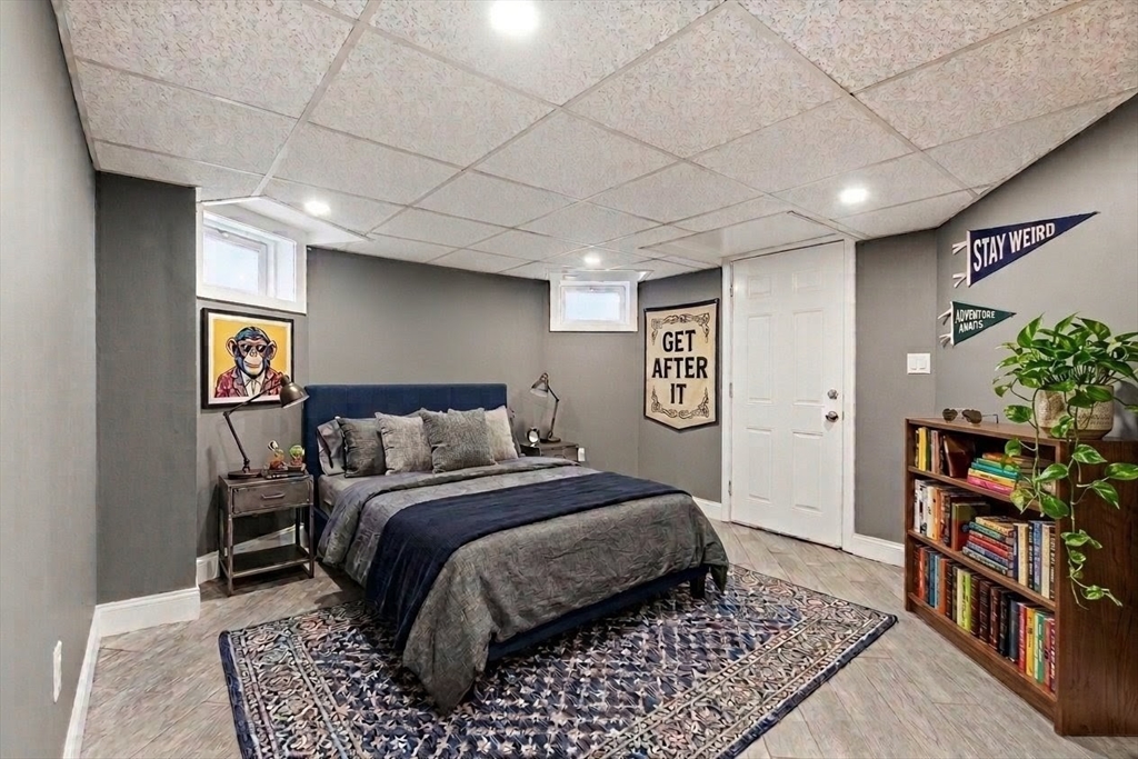547 Broadway # 1