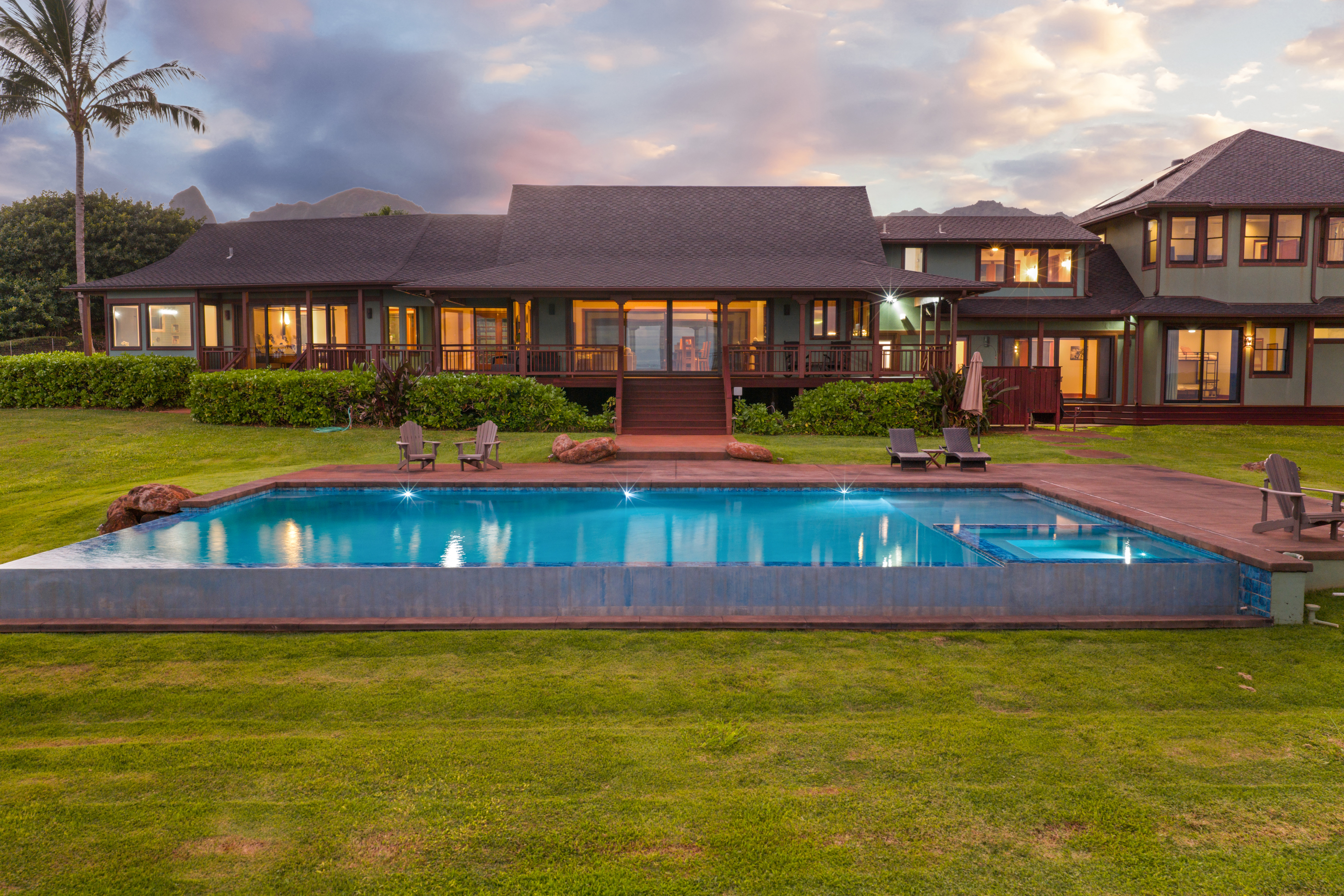 5350 KALALEA VIEW DR 8D