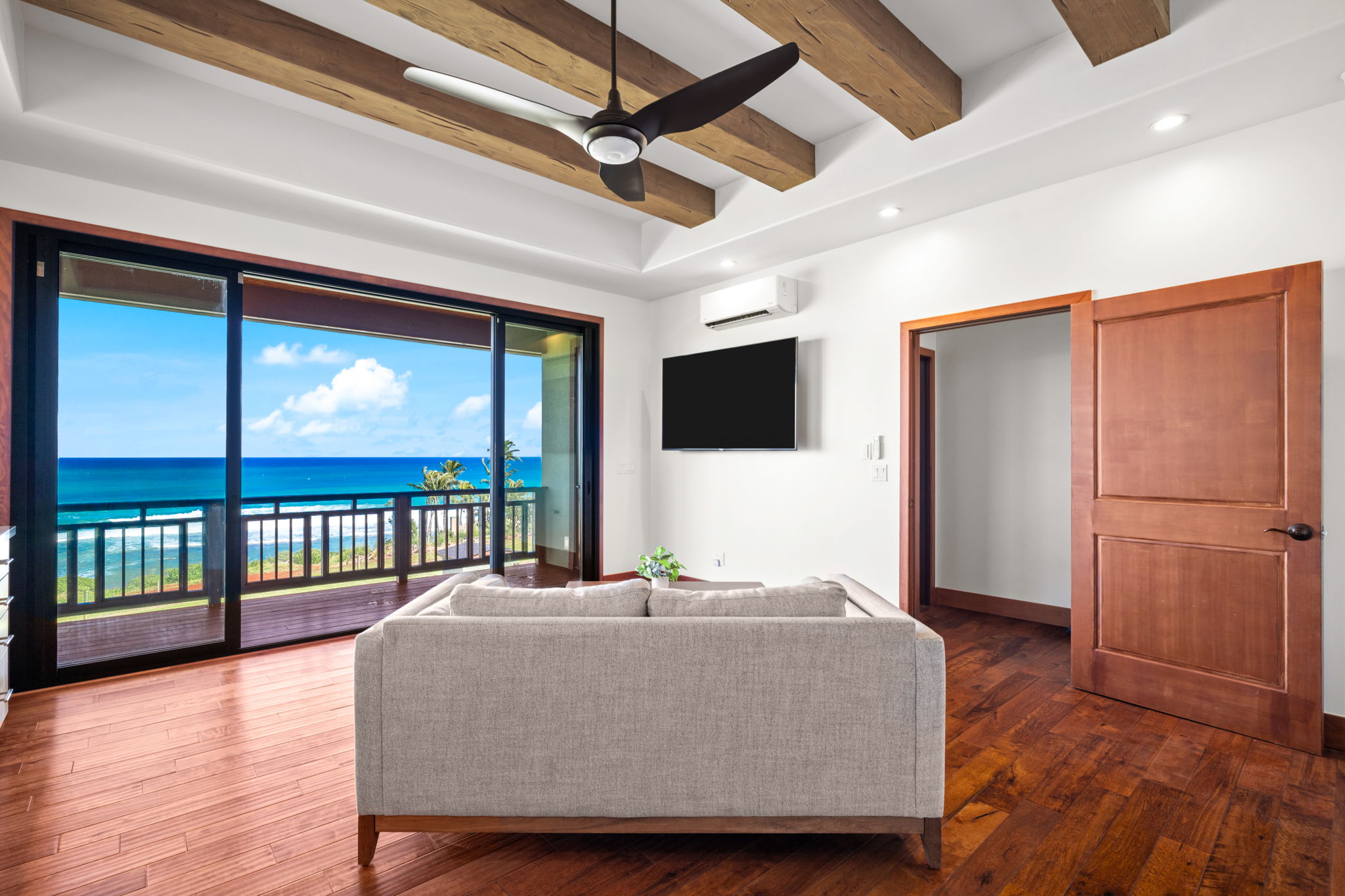 5350 KALALEA VIEW DR 8D