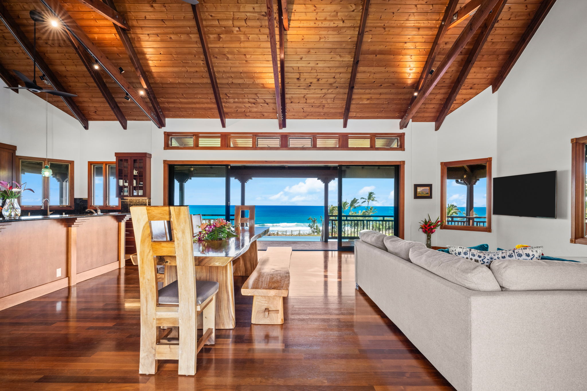 5350 KALALEA VIEW DR 8D