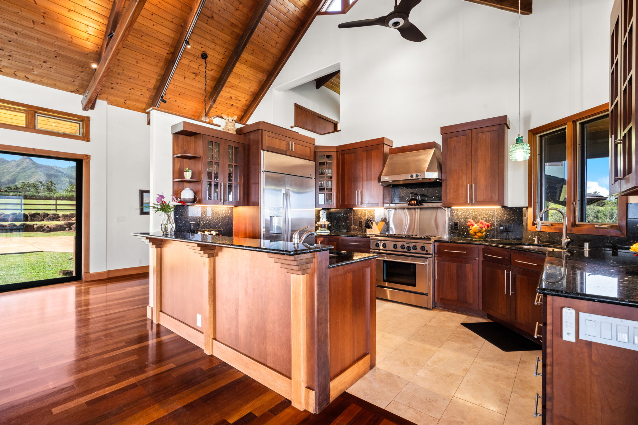 5350 KALALEA VIEW DR 8D