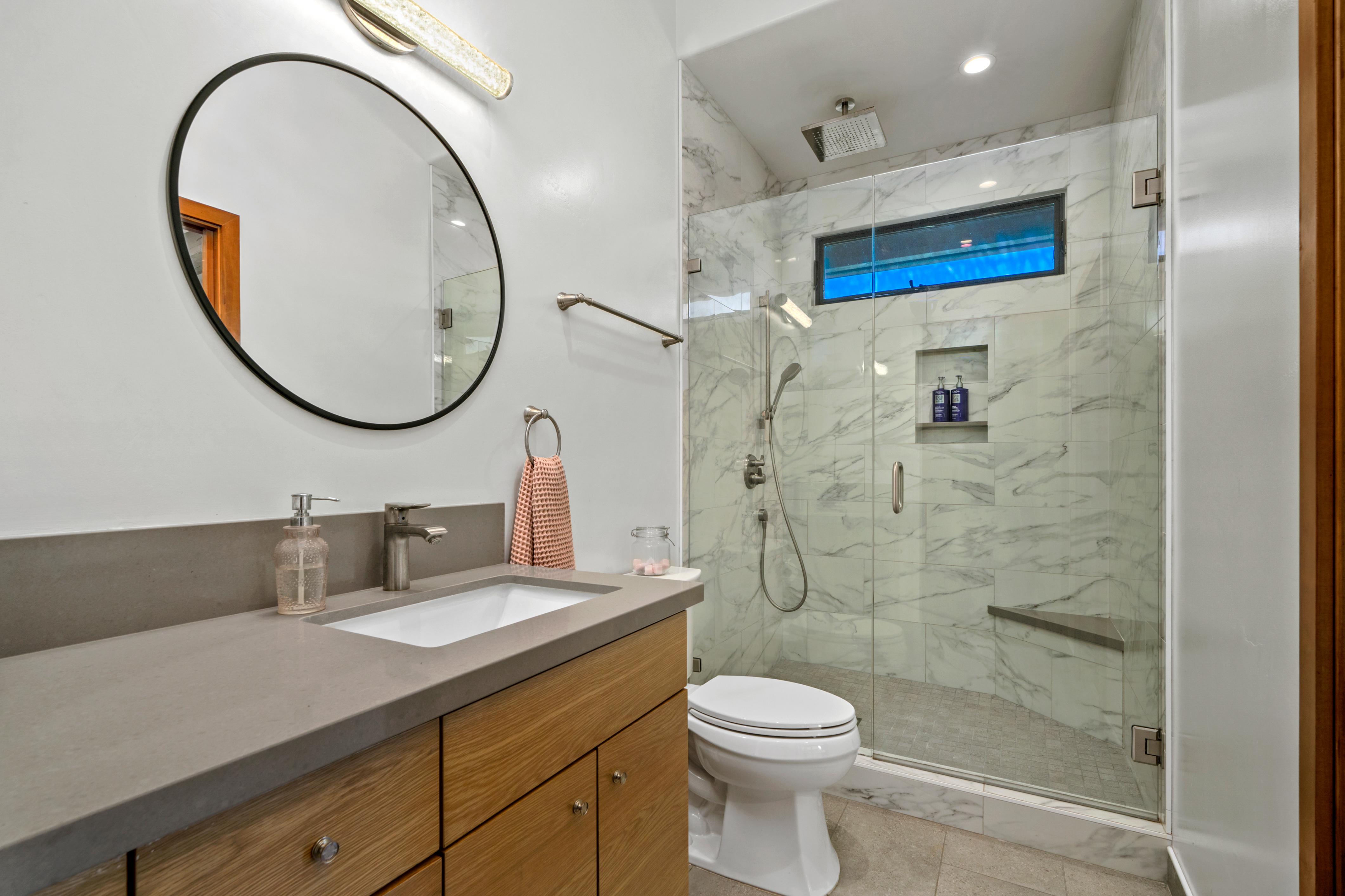 5350 KALALEA VIEW DR 8D