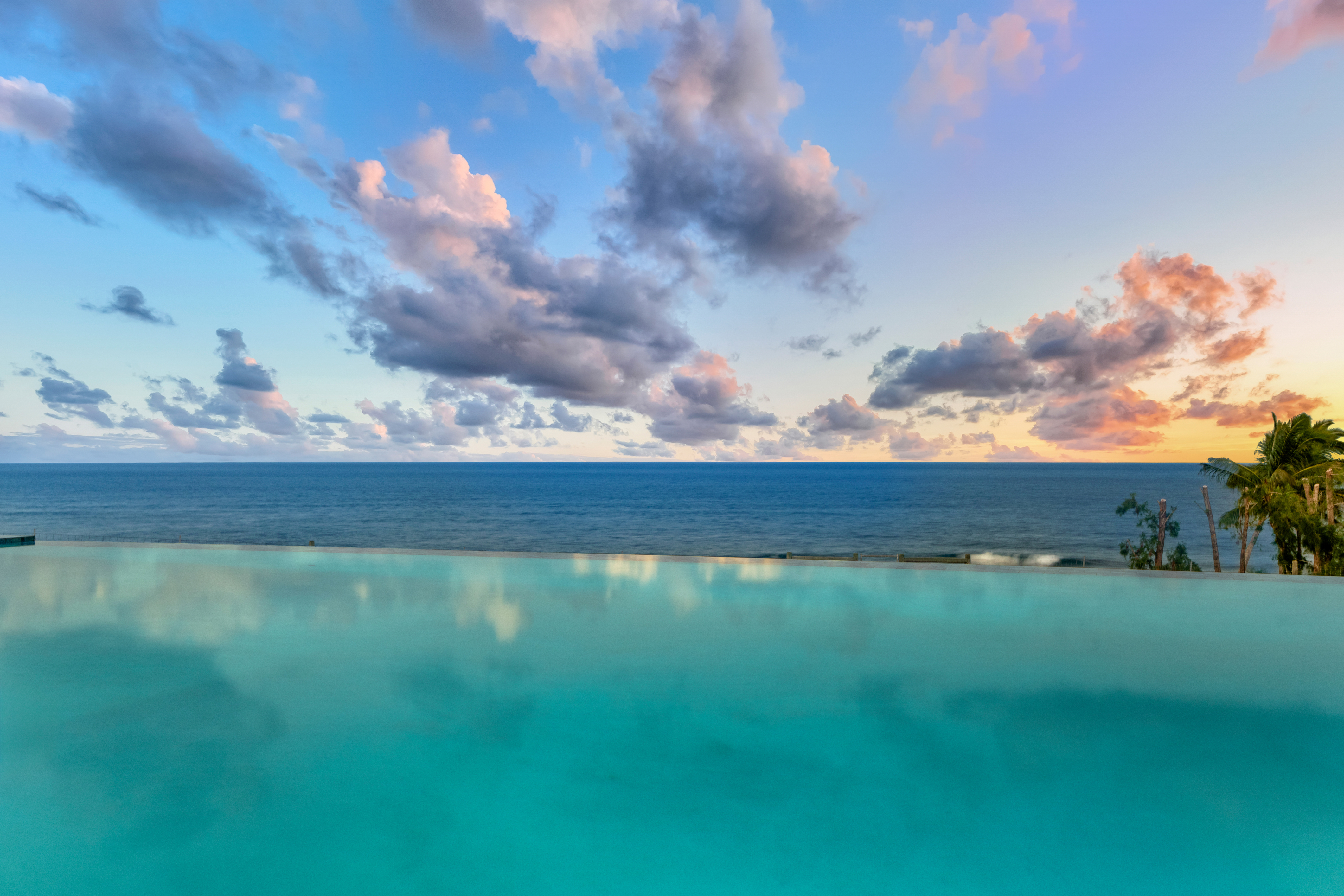 5350 KALALEA VIEW DR 8D